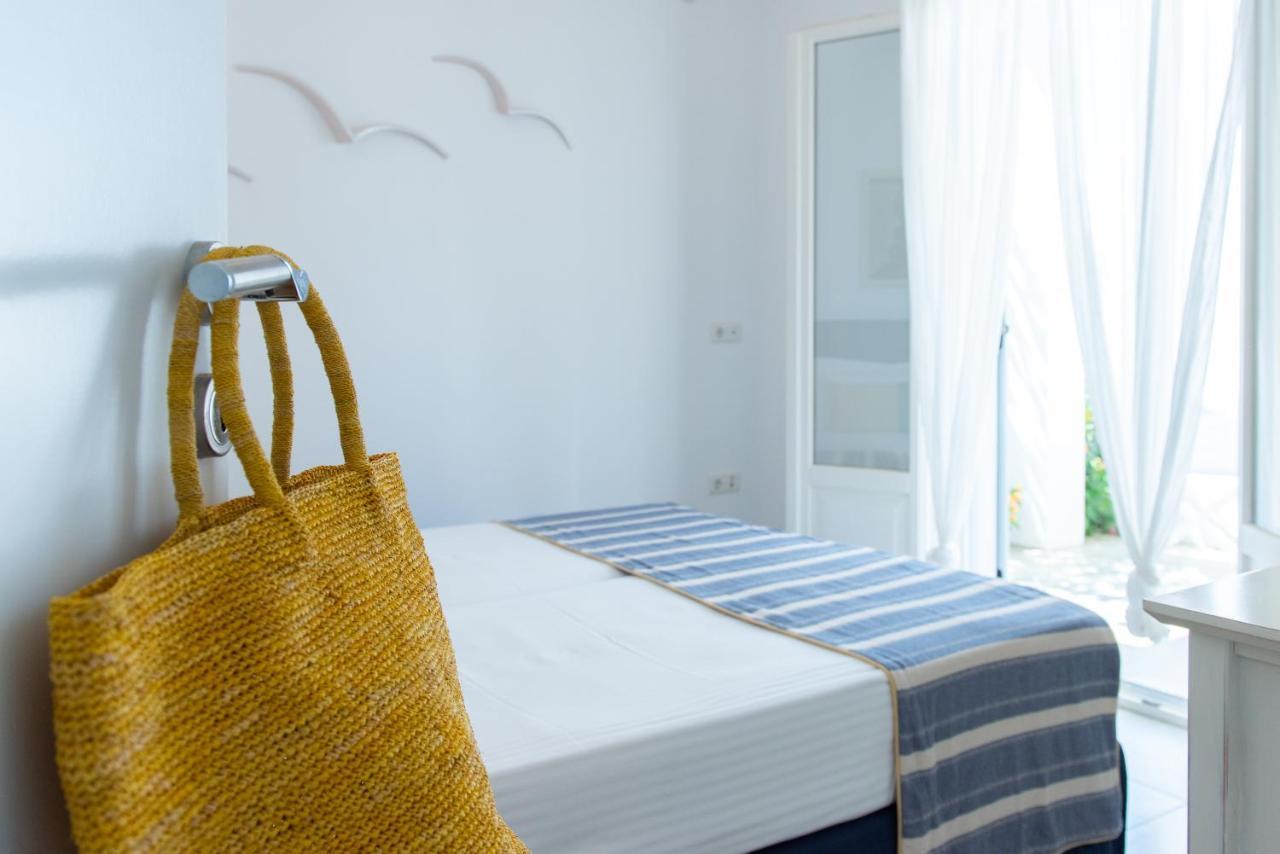 Nefeli'S Guesthouse In Platys Gialos Sifnos Platis Gialos  Bagian luar foto